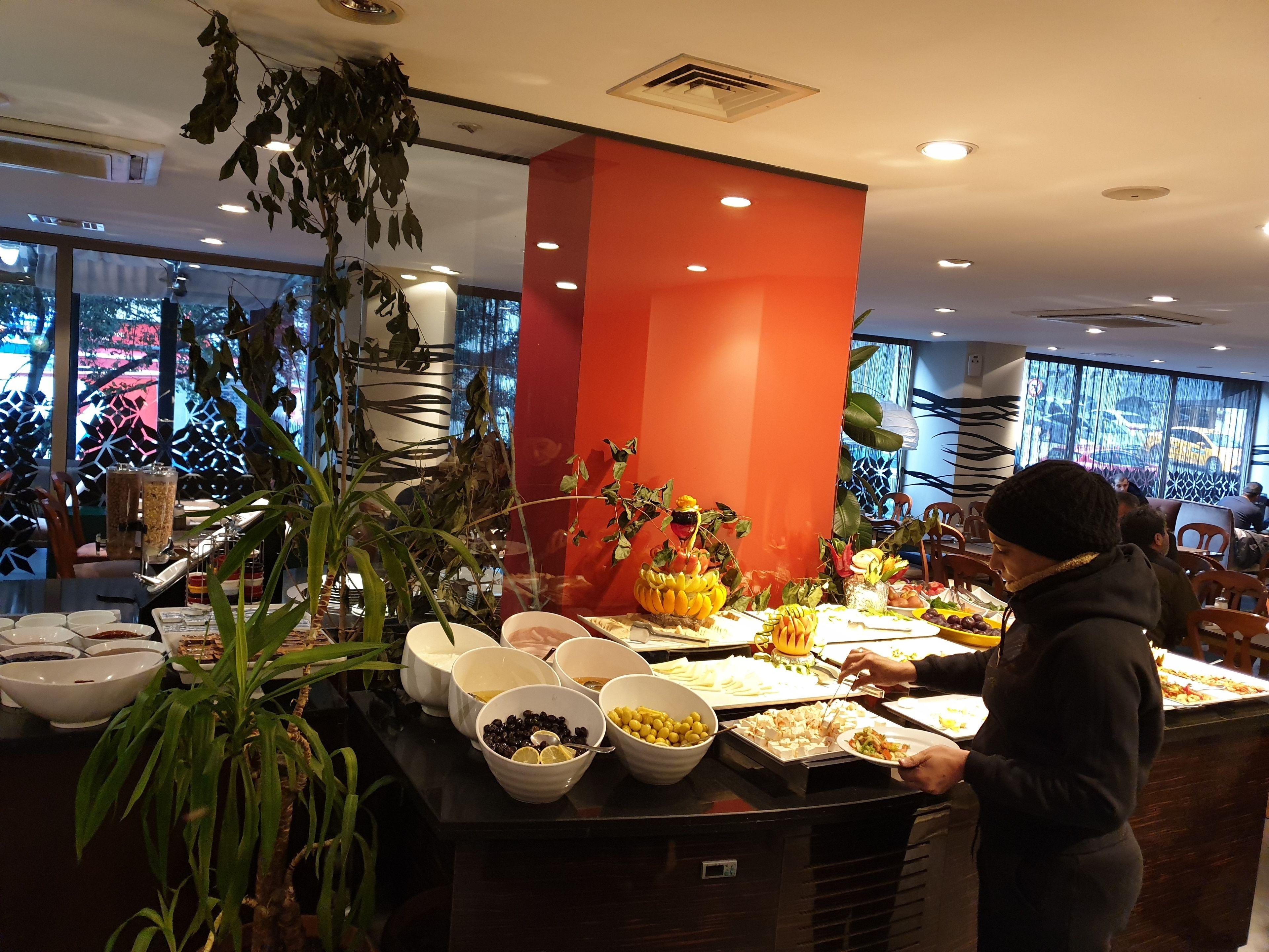 All Seasons Hotel — Photos 2